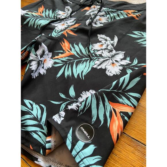O'NEILL Hyperfreak Black Floral Boardshorts sz 32 - Picture 6 of 13